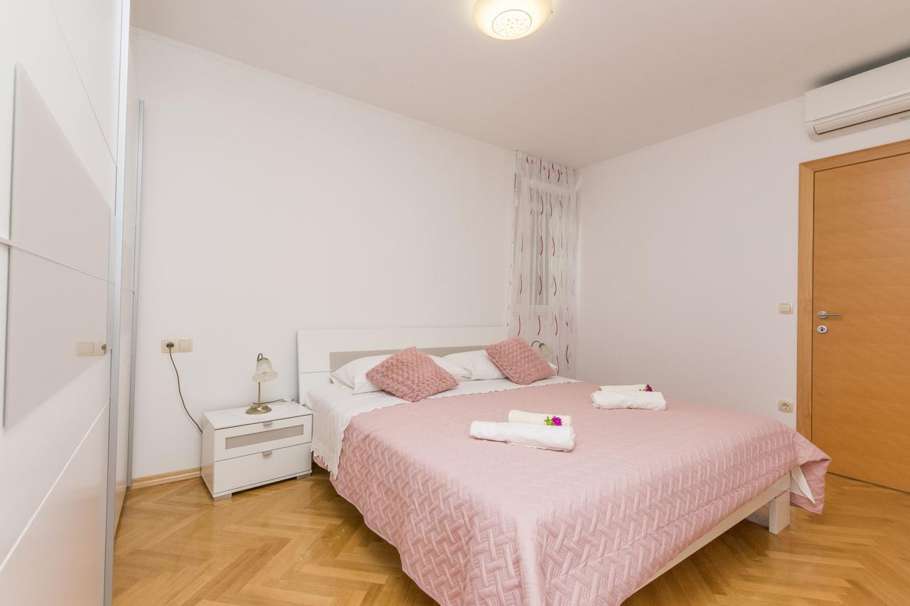 Apartment Ivanka Omis Exterior photo