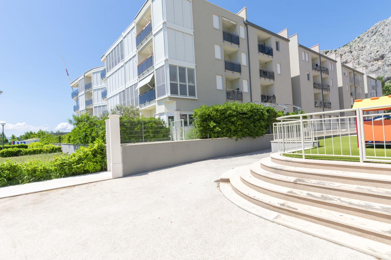 Apartment Ivanka Omis Exterior photo