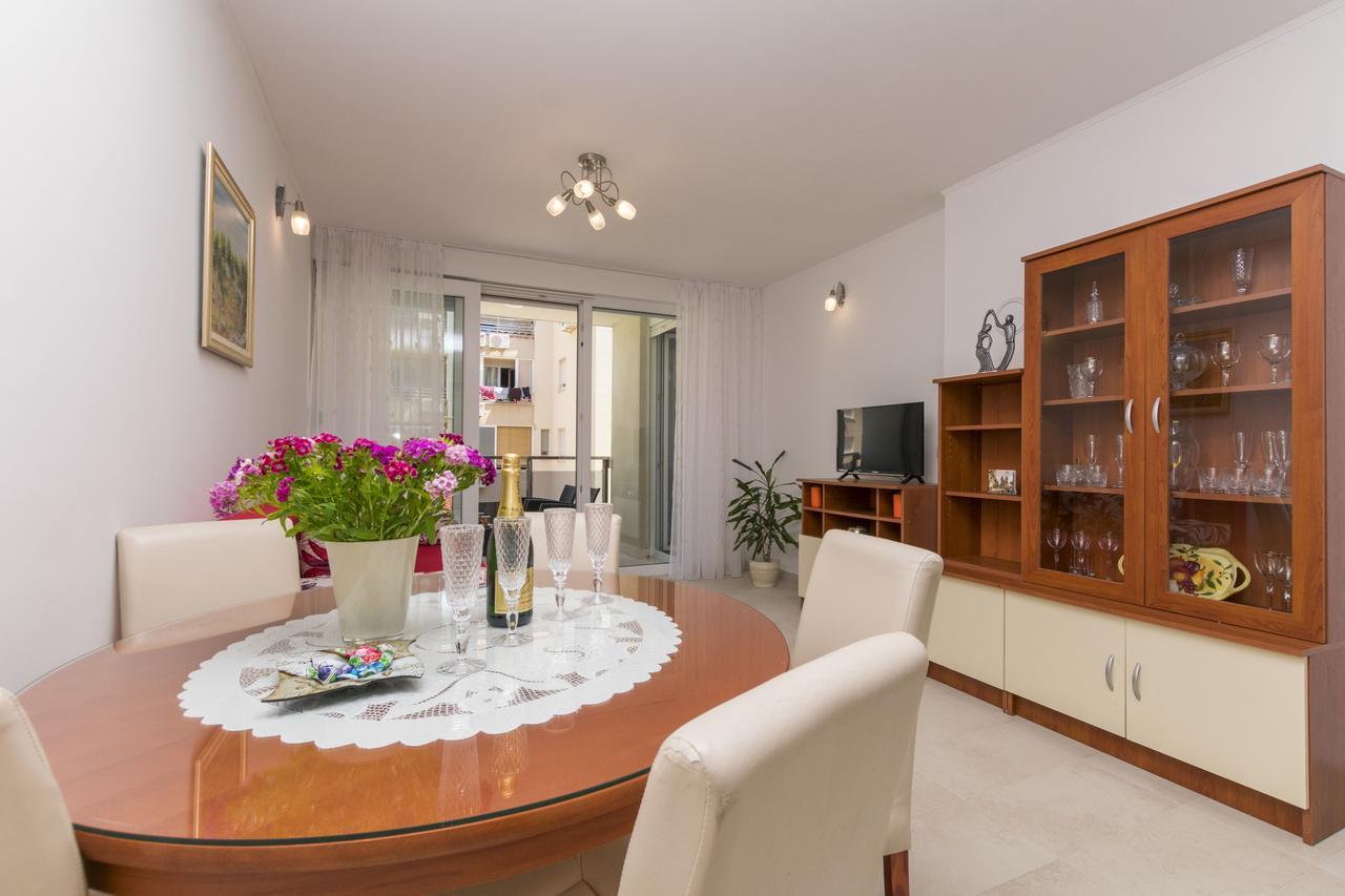 Apartment Ivanka Omis Exterior photo
